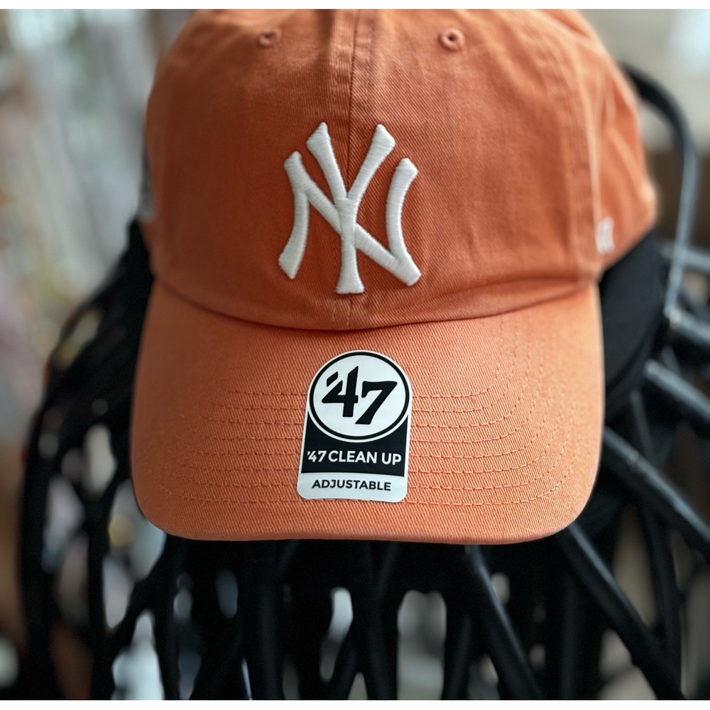 Orange New Yorks yankes hat!